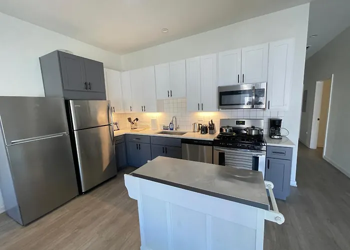 Guest house Stylish Shared Minutes From Downtown Chicago, 1bedroom And Shared Access